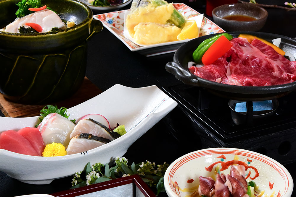 寛ぎの京座敷で愉しむ季節会席